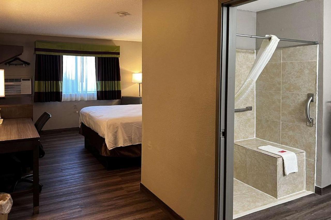 Econo Lodge Spring Lake Kültér fotó